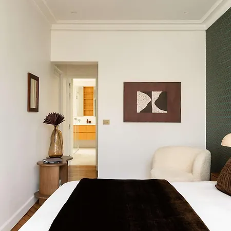 公寓 Montaigne Collection V 4br 8ppl Duplex *