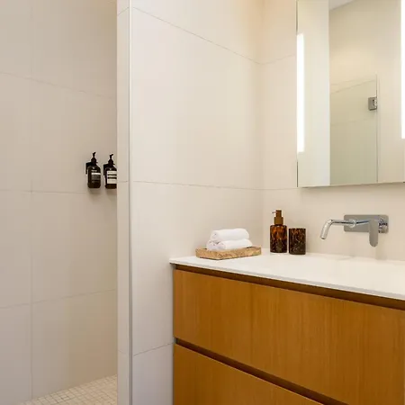 Montaigne Collection V 4br 8ppl Duplex * 巴黎